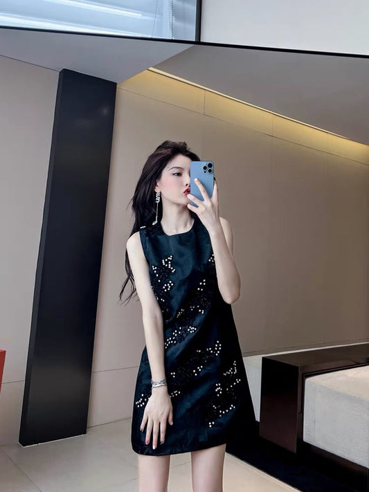 2022 new women's European goods small fragrance style diamond-studded beaded sleeveless dress small and thin A-line vest skirt 1425