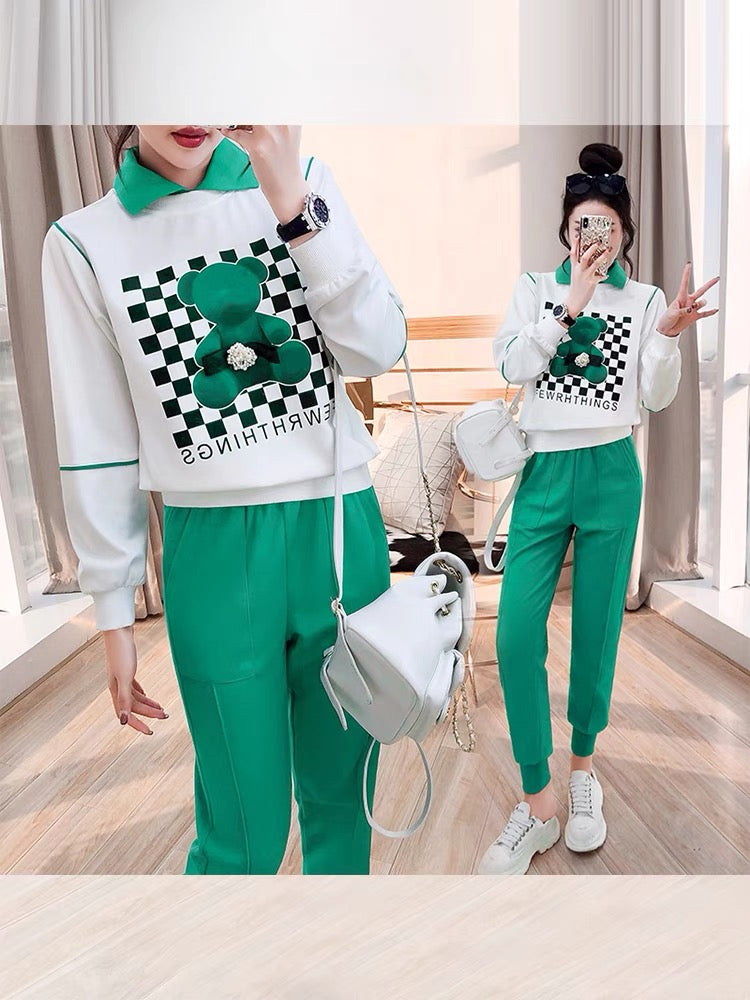 Autumn complete set with a complete set of women's 2022 new pants two-piece age-reducing European goods beautiful sweater suit