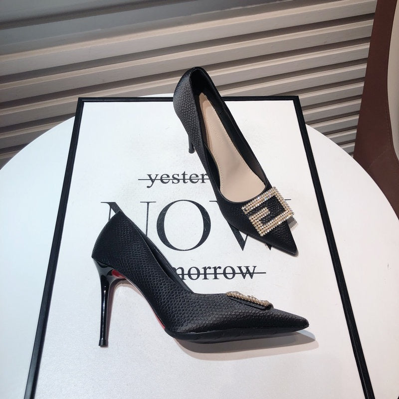 Design sense niche temperament rhinestone square buckle pointed toe high-heeled evening dress shoes Korean version of hot mom fairy style stiletto shoes