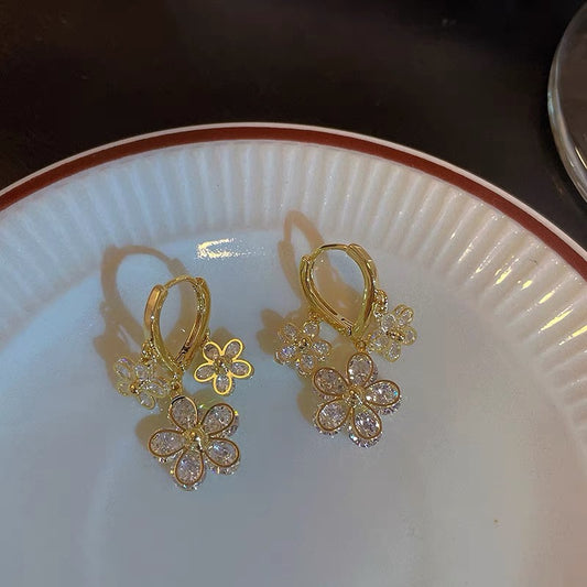 SUGAR unique super fairy flower ear buckle spring and summer new niche light luxury high-end sense Sen series all-match earrings women