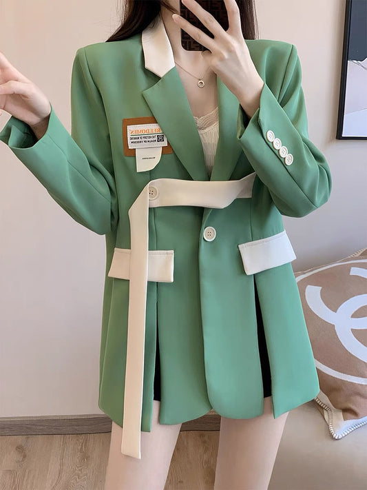 2022 early autumn new French temperament light mature wind loose and thin high-end fashion casual suit jacket women's winter