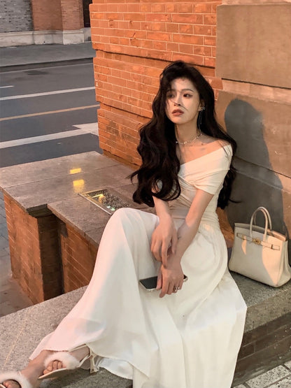From a copper ammonia silk white one-shoulder dress early spring women's 2023 new high-end temperament skirt