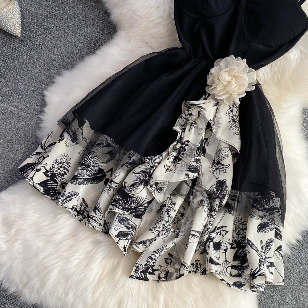 .Tube top suspender skirt summer retro temperament national style ink floral mosaic receiving waist thin A-line fluffy dress