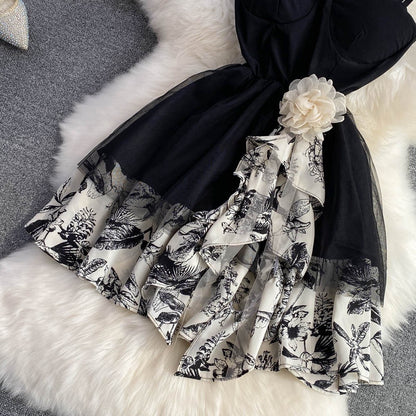 .Tube top suspender skirt summer retro temperament national style ink floral mosaic receiving waist thin A-line fluffy dress