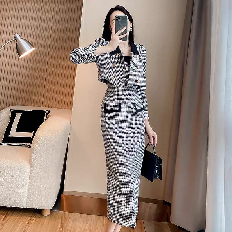 Small dress two-piece suit suspender skirt autumn professional cold women's advanced autumn 2022 early autumn new style