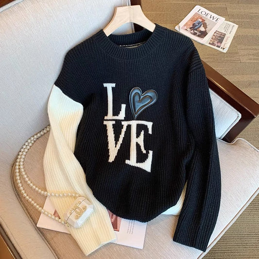 Retro black and white color matching spring and autumn long-sleeved pullover women's 2022 new all-match loose knitted sweater small