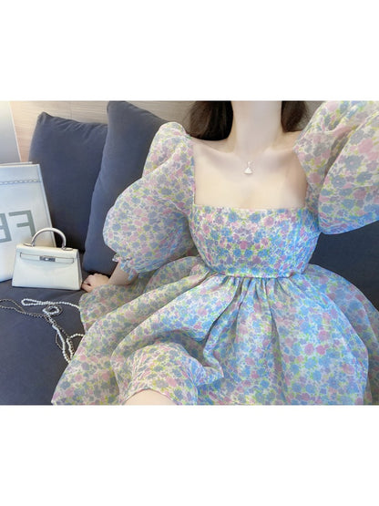 Floral dress women's summer 2022 new temperament lady French square collar puff sleeves sweet a-line princess dress 2035