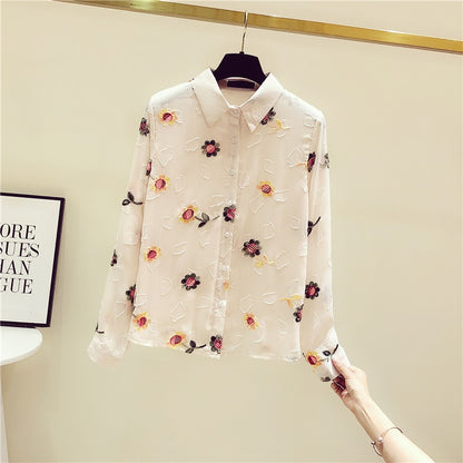 Embroidered shirt women's 2022 early autumn new design sense niche shirt long-sleeved small fresh all-match temperament top trendy