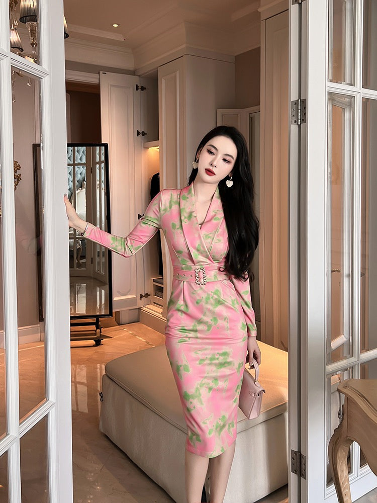 European Station Little Femininity Temperament Women's Wear Mature Wind Pink Dress Advanced Sense Temperament Lady Skirt Belt