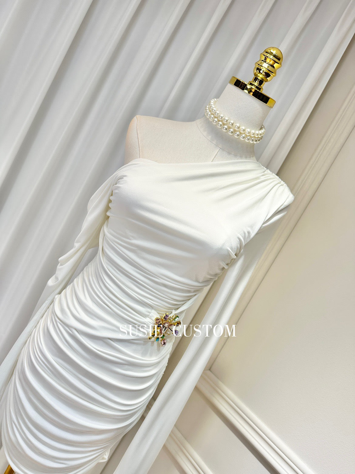 High custom design V-neck strapless dress