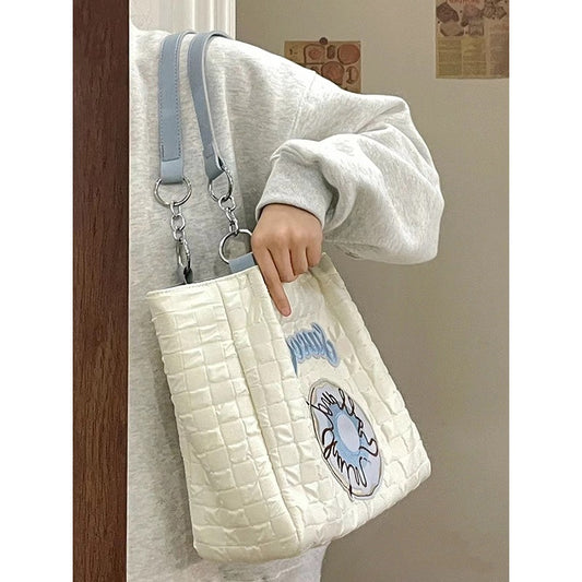 Large-capacity student class shoulder bag female 2022 new trendy fashion donut commuter tote bag shopping bag