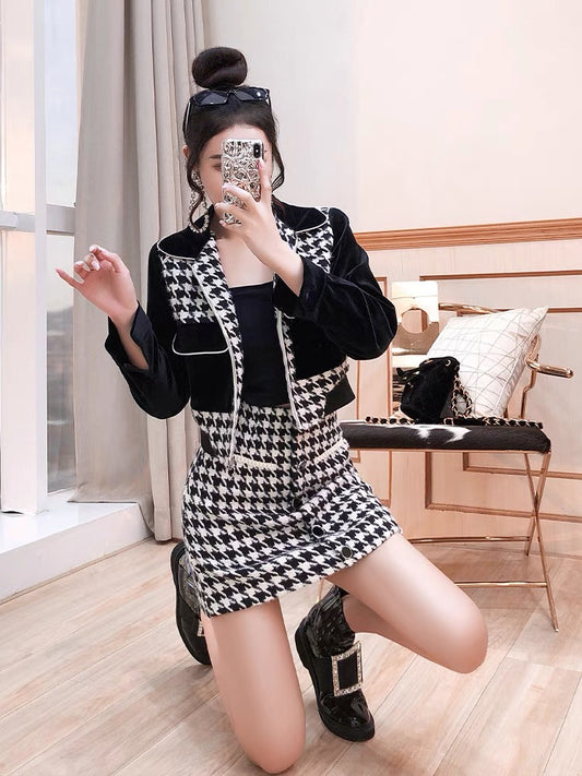 Beautiful fashion suit autumn and winter women's clothing 2022 new autumn clothing age-reducing plaid top package hip skirt suit two-piece set