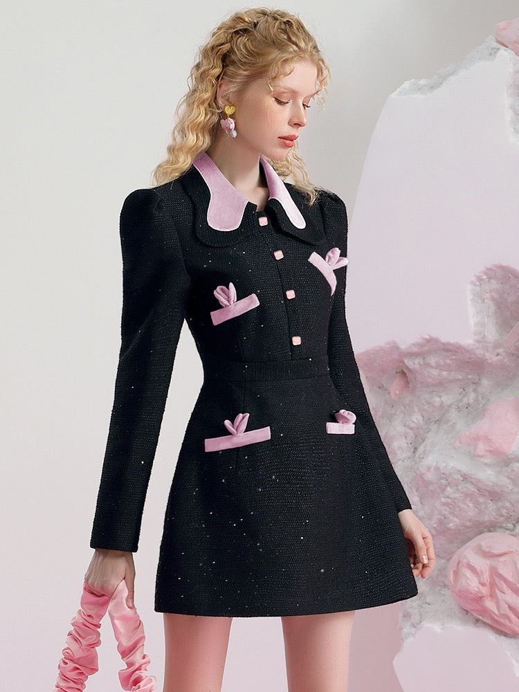 Stubble design sense dress 2022 winter new temperament sense foreign style black waist slimming single-breasted skirt