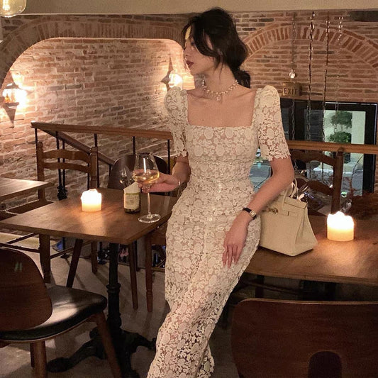 From a water-soluble lace dress women's spring dress 2022 new square collar French niche design atmosphere skirt