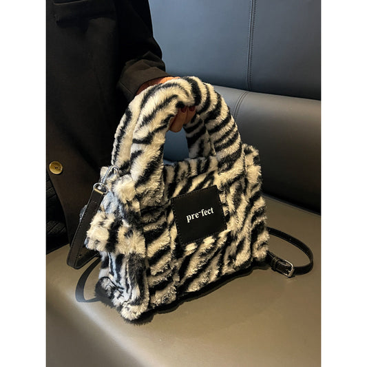 Autumn and winter plush bag women 2022 new trendy fashion zebra print handbag high-end sense all-match plush messenger bag