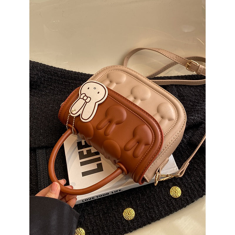 Biscuit bag new bag niche high-grade texture cute cartoon rabbit handbag fashion shoulder Messenger bag female