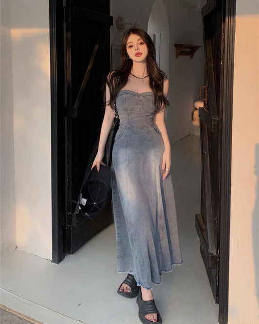 Hong Kong style retro tube top denim dress female summer 2023 new hot girl temperament waist long skirt bag hip skirt