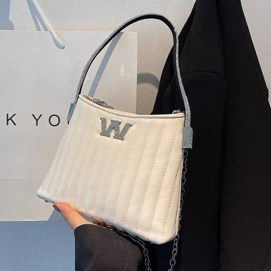 Small bag women's bag 2022 new summer fashion ladies high-quality texture niche messenger bag portable bucket bag