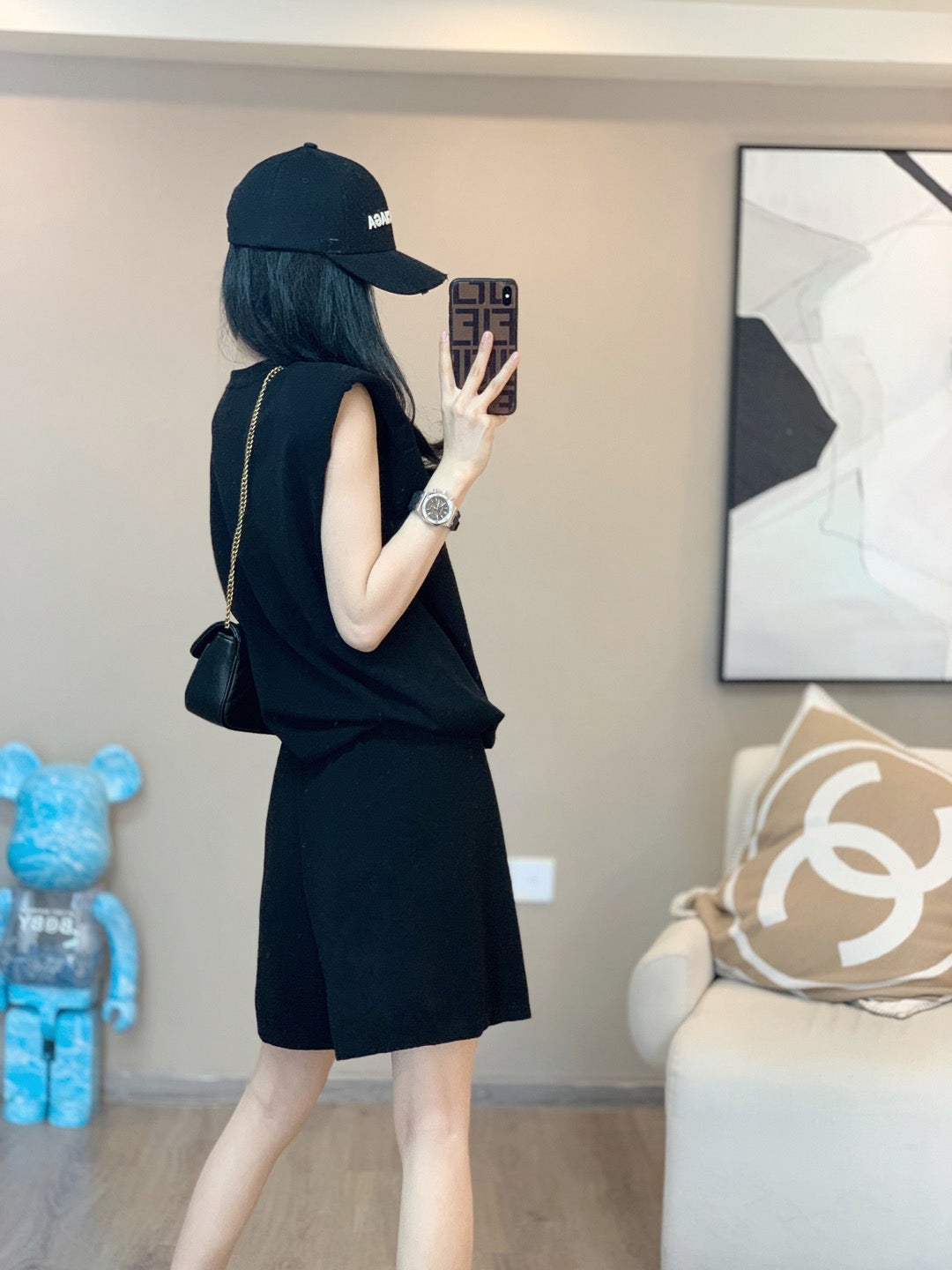 Suit women's 2022 summer new style small fragrance style high-end fashion fashion age-reducing casual sports shorts two-piece suit trendy