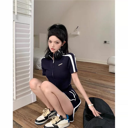 White hot girl age-reducing stitching short-sleeved T-shirt women's summer fashion suit high waist sports casual shorts two-piece set