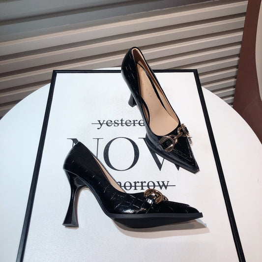 Off-white high-heeled shoes women's design sense niche temperament metal buckle pointed crocodile pattern stiletto shoes 2022 new