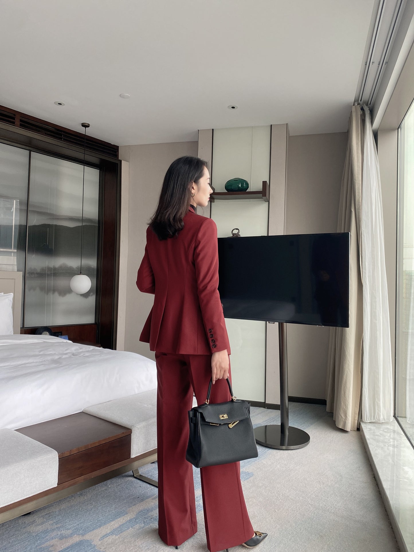 Autumn and winter thick wool suit annual meeting event Christmas wine red white commuter suit straight wide-leg pants suit