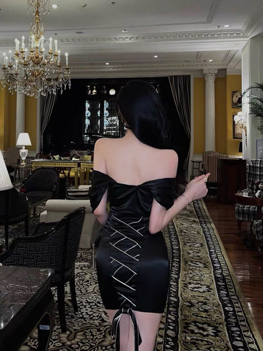 2345Light luxury black dress dress female summer temperament ladies new one-shoulder hot girl slim satin little black dress 4231