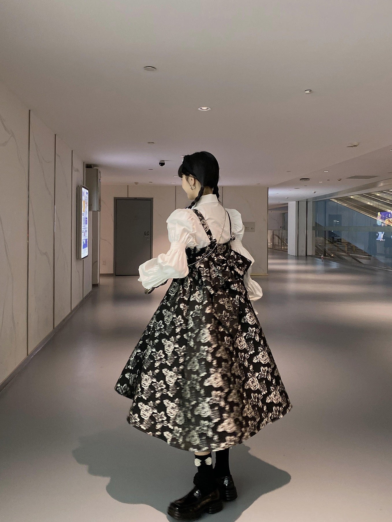 ddgirl spring white rose / age-reducing careful machine design bubble petal sleeve niche long-sleeved white shirt