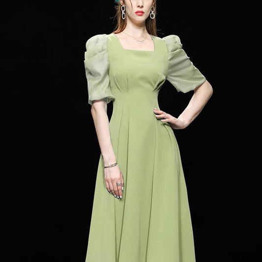 2022 new summer dress women's temperament French square neck puff sleeves waist and slim mid-length dress women