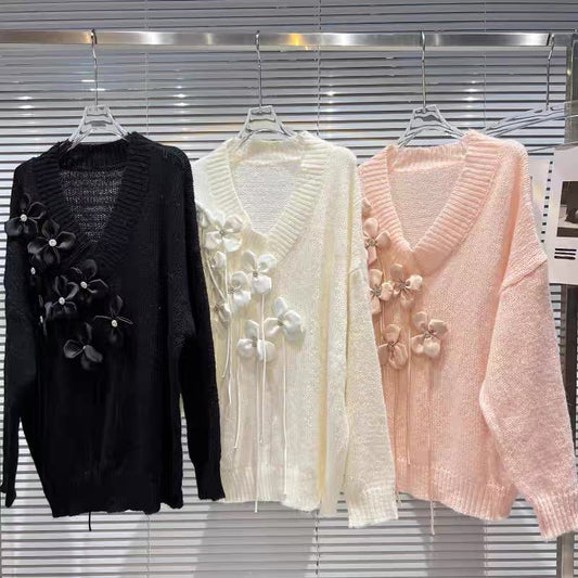 Net red same style 2022 autumn new style small fragrance V-neck three-dimensional flower tassel decoration loose knitted sweater women