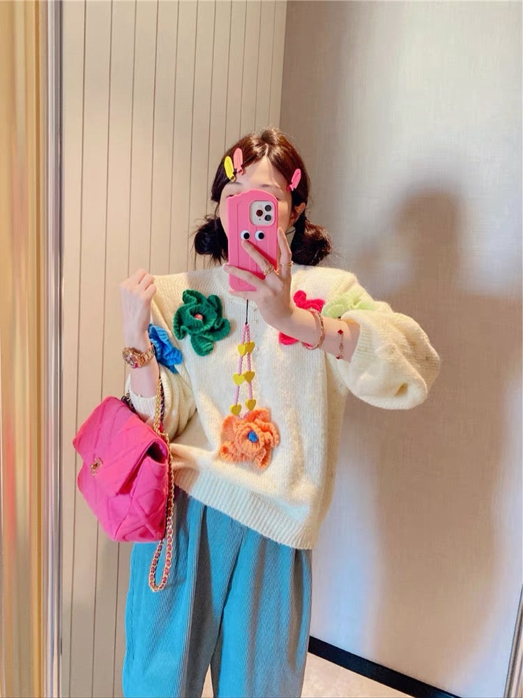 JENNIFER JXLIU Korean autumn and winter~retro color three-dimensional flowers and cream beige loose sweater