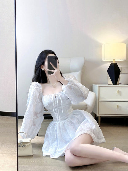 White dress 2023 spring and autumn new French square collar sweet waist slimming a-line tutu skirt princess skirt female