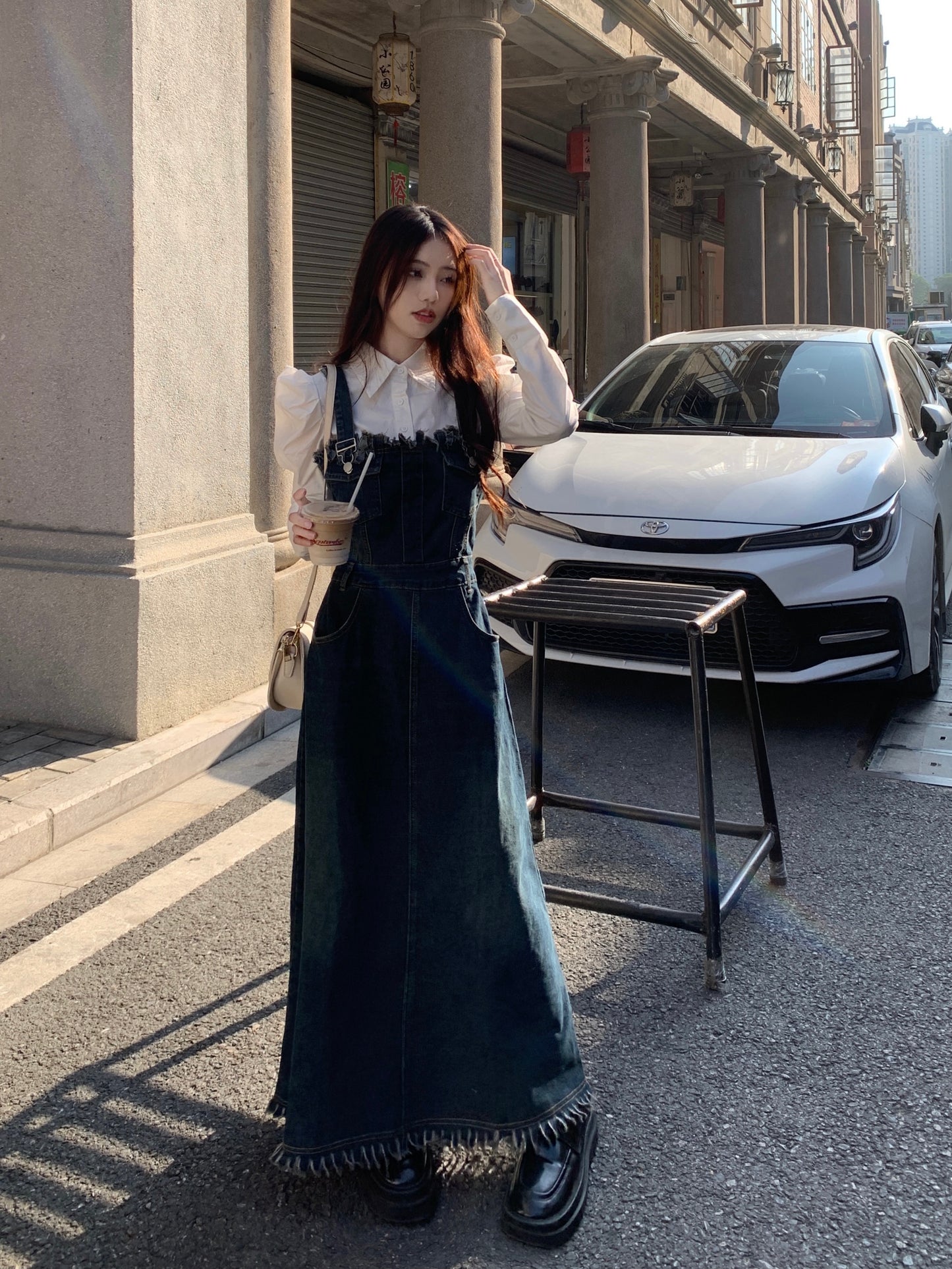 Retro strap denim dress women's spring 2023 new a-line tassel high-quality mid-length skirt