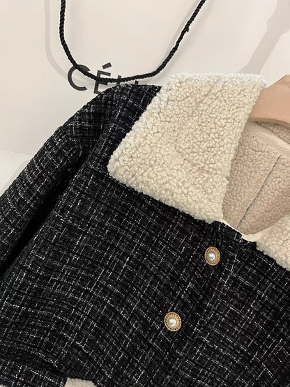 2022 autumn and winter new products black stitching lamb wool short coat women's small fragrance style high design sense all-match tops