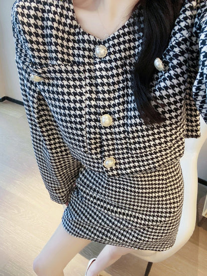 Korean drama Xiaoxiangfeng suit 2023 autumn and winter new temperament celebrity retro houndstooth short bag hip skirt two-piece set
