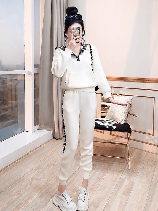 Sweater suit women's clothing 2022 new autumn clothing temperament fashionable foreign style top pants sweet light luxury two-piece pants