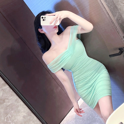 Spring and summer green one-shoulder skirt women's fit tight waist dress