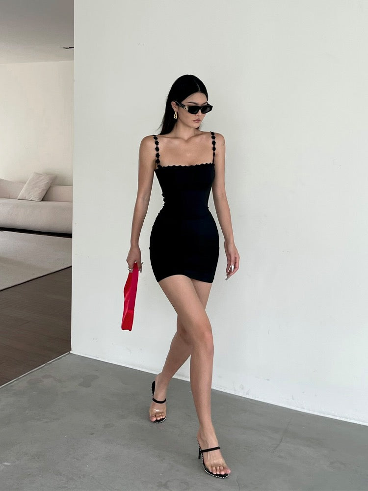 Jingya black one-word collar suspender dress female summer waist hot girl high-level sense of self-cultivation sexy sexy package hip skirt