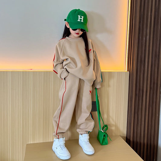 Girls' suit 2022 winter new style plus velvet and thickened sweater and trousers two-piece set foreign style fashionable big boy Han Fan