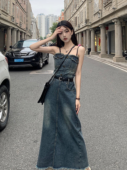 Design sense tube top denim dress female spring 2023 new waist slimming fringed fringed hot girl long skirt