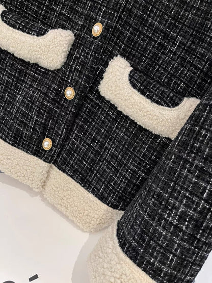 2022 autumn and winter new products black stitching lamb wool short coat women's small fragrance style high design sense all-match tops
