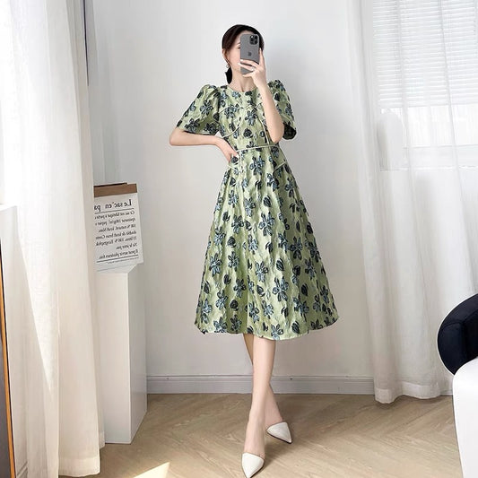 2022 new women's summer palace style jacquard puff sleeve mid-length dress women's waist and slim retro skirt