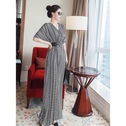 2022 new women's summer temperament jumpsuit goddess fan high-end printing waist loose wide-leg pants ladies jumpsuit