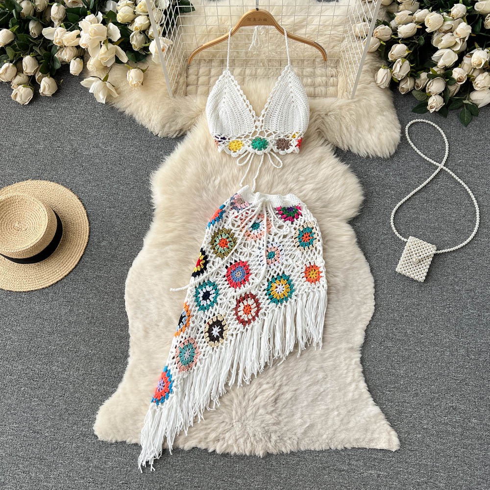 Summer bohemian style knitted hollow hook flower halter neck V-neck tube top + irregular skirt two-piece suit