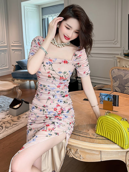 Pear-shaped figure wears a small tall floral dress new style a and sassy pleated slim tea break skirt for women 2007
