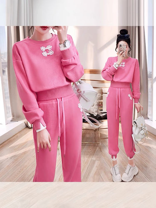 Age-reducing sports and leisure suits winter women's clothing 2022 new autumn clothes top pants fashion sweater two-piece suit