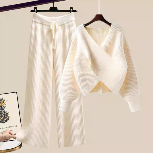 Winter Xiaoxiangfeng gentle wear knitted autumn and winter suit 2022 new women's sweater wide-leg pants two-piece set