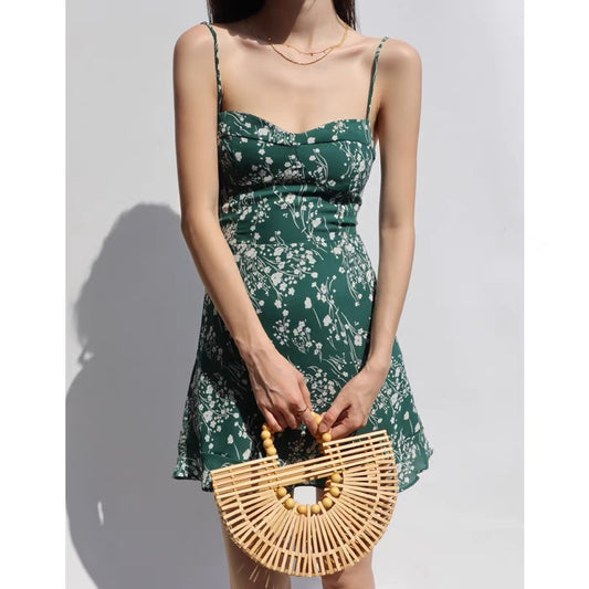 French retro V-neck green floral skirt with thin shoulder straps wrapping chest slim fit and slim ruffled sling dress short skirt