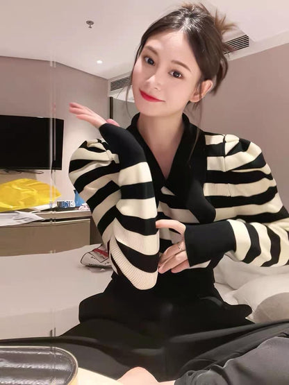 Lapel striped puff sleeve knitted sweater women's autumn French niche design sense polo shirt fashion western style long-sleeved top
