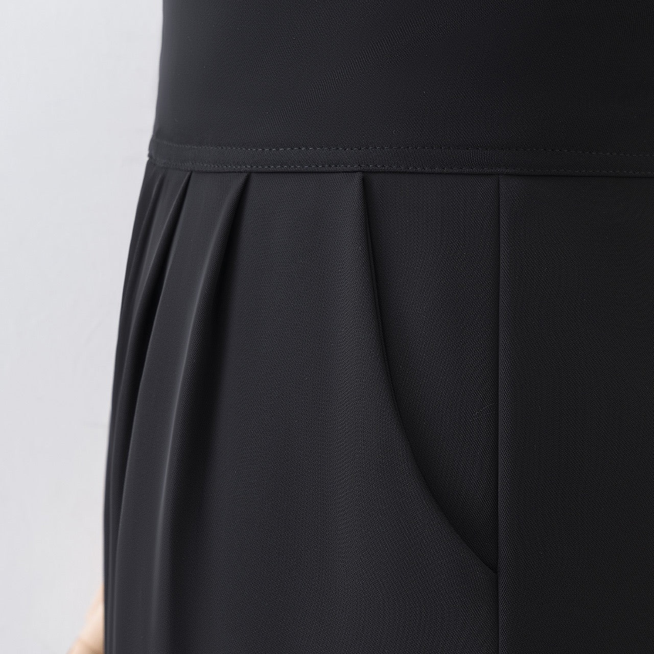 Black ice silk wide-leg pants women's summer thin section drape high waist 2022 new floor mopping casual pants look thin and versatile